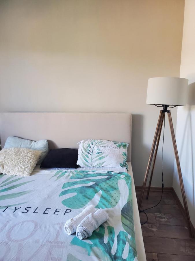Sleep And Drive Cosy Apartment Sarajevo Ngoại thất bức ảnh