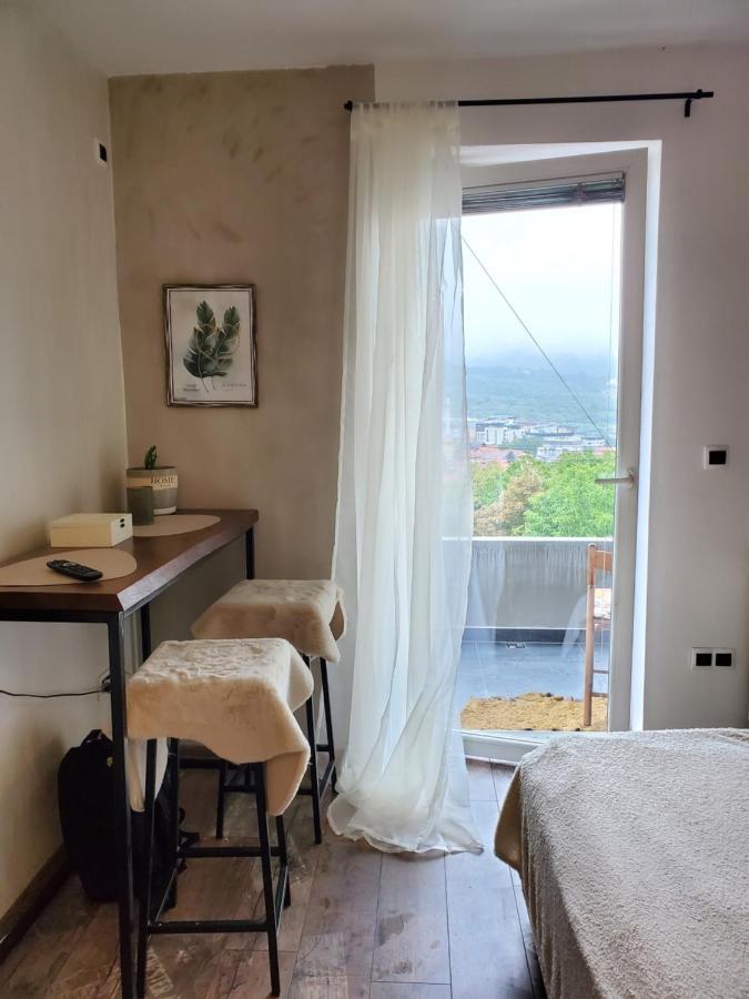 Sleep And Drive Cosy Apartment Sarajevo Ngoại thất bức ảnh