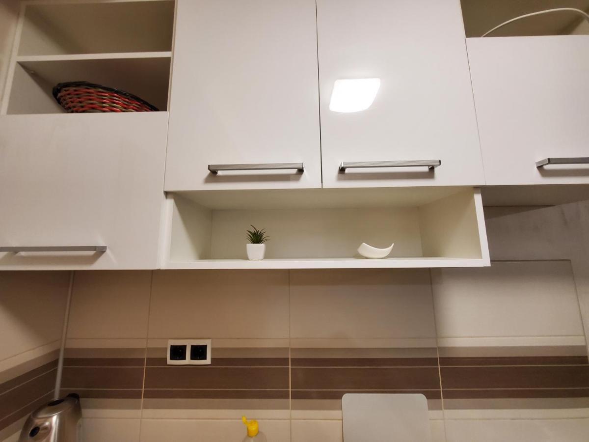 Sleep And Drive Cosy Apartment Sarajevo Ngoại thất bức ảnh