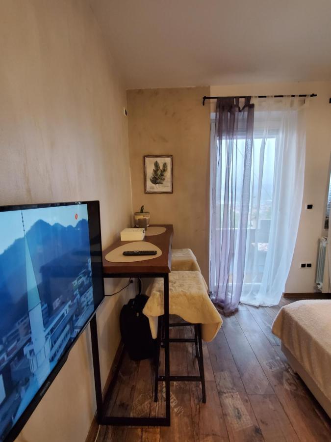 Sleep And Drive Cosy Apartment Sarajevo Ngoại thất bức ảnh